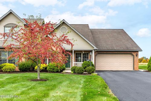 105 Woodsedge Dr, Milton, PA, 17847-9698 | Card Image