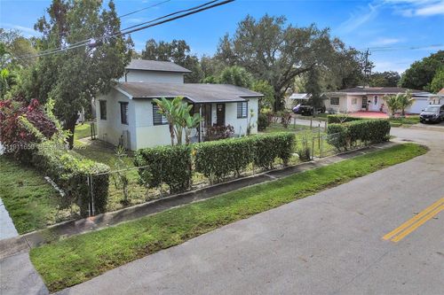 6470 Mcclellan St, Hollywood, FL, 33024-2030 | Card Image