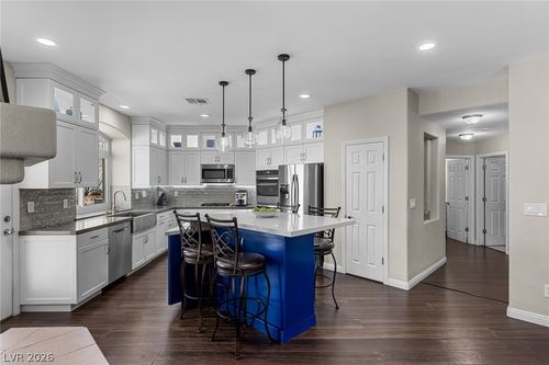 284 Seal Ct, Henderson, NV, 89074-1618 | Card Image