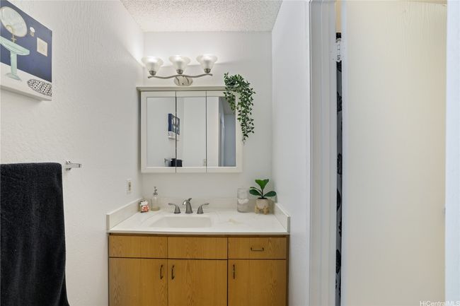 APT-65 - 92-956 Makakilo Dr, Condo with 4 bedrooms, 2 bathrooms and 2 parking in Kapolei HI | Image 12