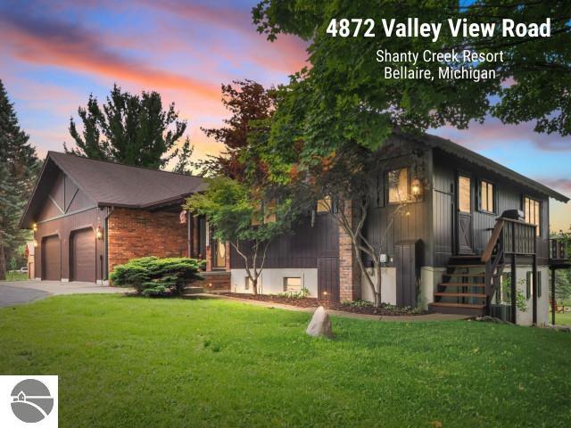 Valley View Rd, Bellaire, MI 49615
