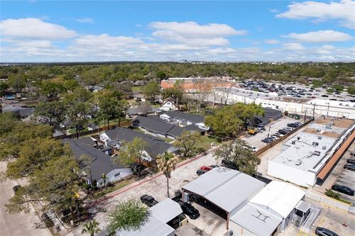 2675 Gessner Rd, Houston, TX, 77080-3850 | Card Image