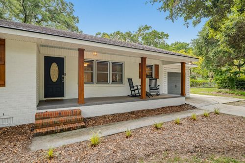 8 Miller Dr W, Beaufort, SC, 29907-1423 | Card Image