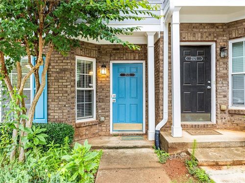 2523 Walden Lake Dr, Decatur, GA, 30035-4170 | Card Image