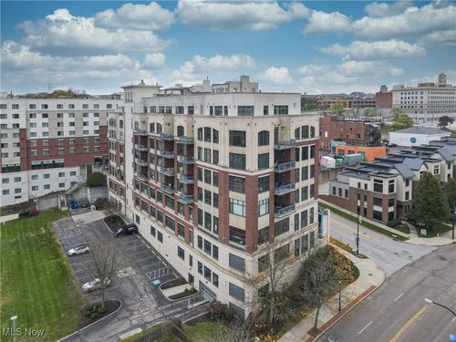 unit-701-21 Furnace St, Akron, OH, 44308-1963 | Card Image