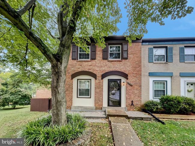 14849 Leicester Ct, Townhouse with 3 bedrooms, 4 bathrooms and null parking in CENTREVILLE VA | Image 9
