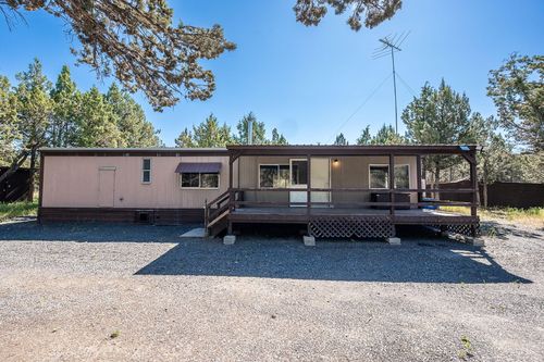 8012 Se Hood Cir, Prineville, OR, 97754-8545 | Card Image