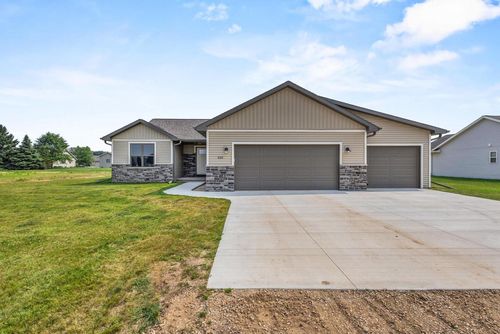 510 Rustic Ridge Drive, BRILLION, WI, 54110 | Card Image