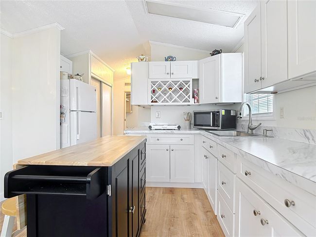 76 Eagle Pt S, House other with 1 bedrooms, 2 bathrooms and null parking in OSTEEN FL | Image 8