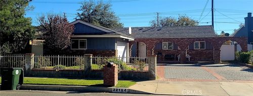 22104 Alamogordo Rd, Saugus, CA, 91350-2108 | Card Image