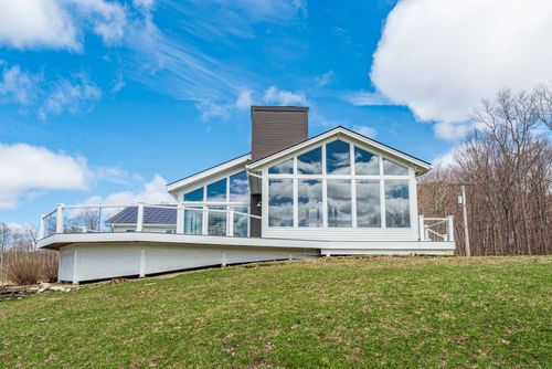 376 Windward Hl, Dorset, VT, 05251-4476 | Card Image