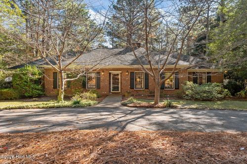 265 Fairway Dr, Southern Pines, NC, 28387-2711 | Card Image