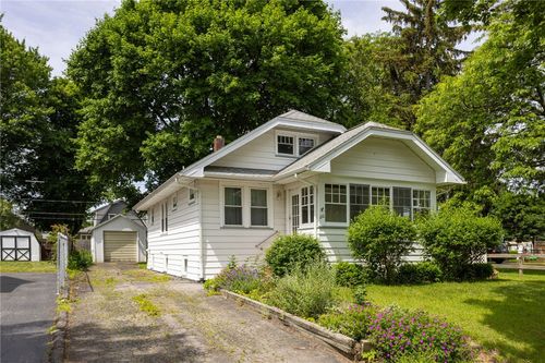 110 Estall Rd, Greece, NY, 14616-3846 | Card Image