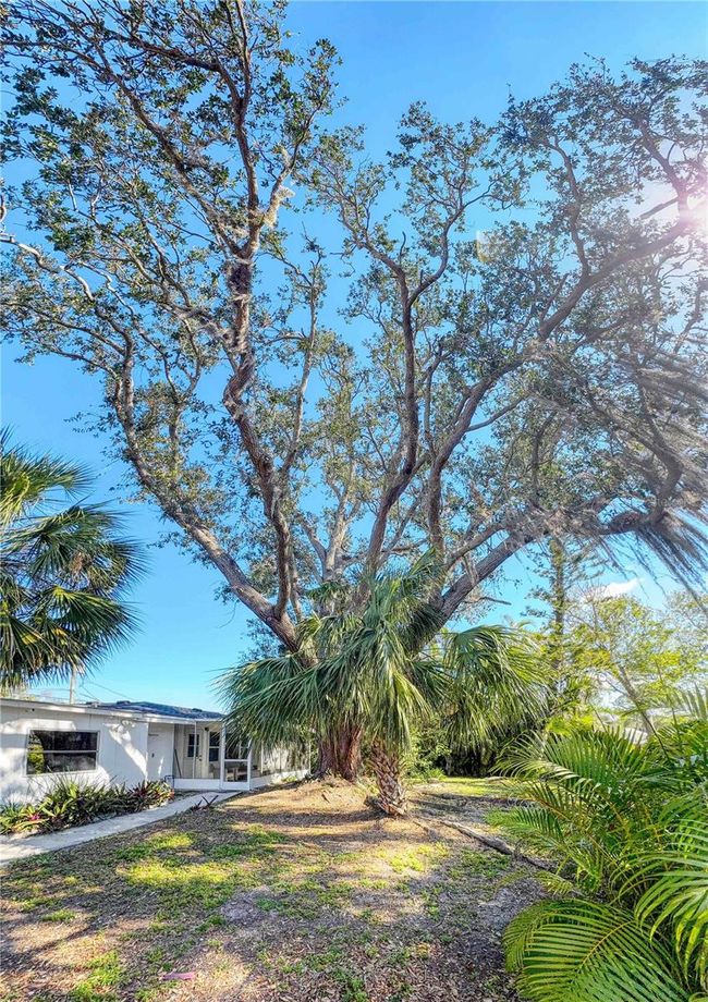 240 Pocono Trl E, House other with 2 bedrooms, 2 bathrooms and null parking in NOKOMIS FL | Image 43