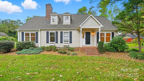 624 12th Ave Nw, Hickory, NC, 28601-2422 | Card Image