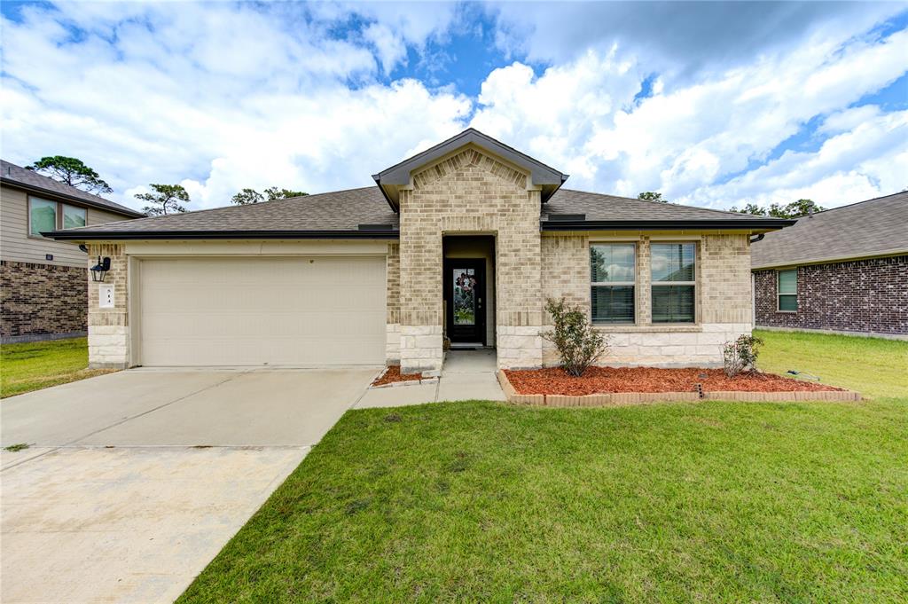 Kickapoo Dr, Anahuac, TX 77514
