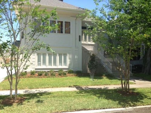7925 Spruce St, New Orleans, LA, 70118-4255 | Card Image