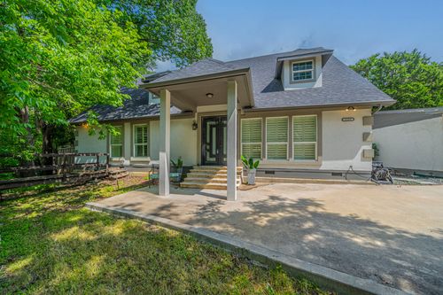 1115 Douglas Dr, Cedar Hill, TX, 75104-3013 | Card Image