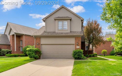 54745 Four Seasons Dr, Shelby Township, MI, 48316-5901 | Card Image