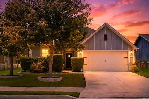 8745 Stackstone, Schertz, TX, 78154-3692 | Card Image