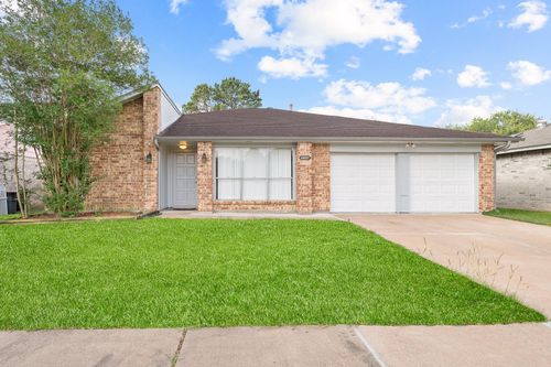 20027 Crazy Horse Circle Dr, Katy, TX, 77449-3329 | Card Image