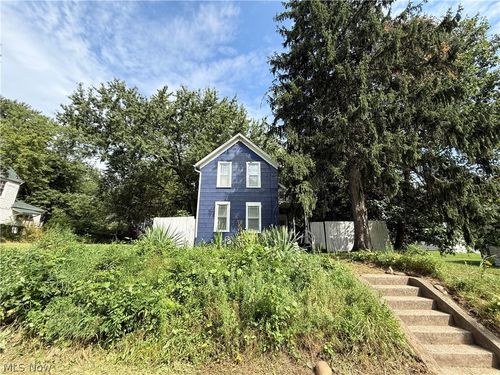 131 W Miller Ave, Akron, OH, 44301-1236 | Card Image