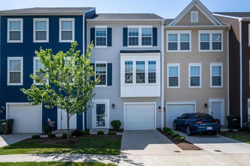 216 Willowshire Ct, WAYNESBORO, VA, 22980-1823 | Card Image
