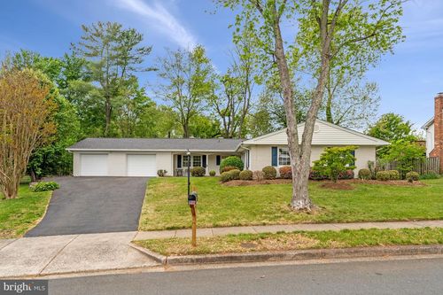4136 Meadow Hill Ln, FAIRFAX, VA, 22033-3112 | Card Image