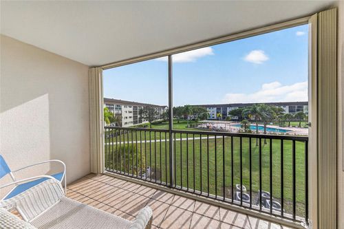 apt-303-12750 Sw 15th St, Pembroke Pines, FL, 33027-6878 | Card Image