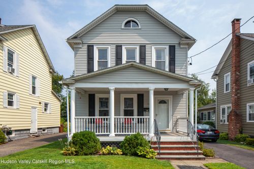 80 Roosevelt Ave, Kingston, NY, 12401-2026 | Card Image