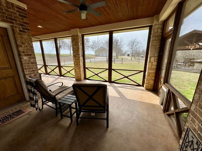 Sunroom / solarium with ceiling fan | Image 30