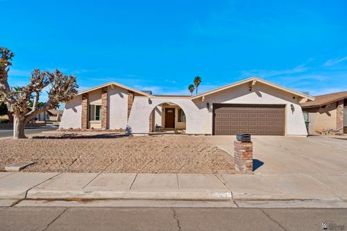 3152 W 18th St, Yuma, AZ, 85364-5050 | Card Image