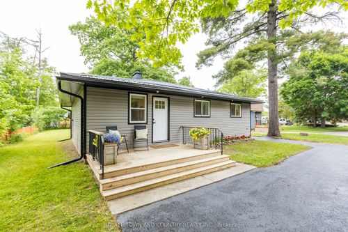 9 Parkhill Dr, Fenelon Falls, ON, K0M1N0 | Card Image