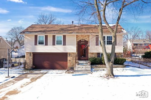 802 Robinson Avenue, Streamwood, IL, 60107 | Card Image