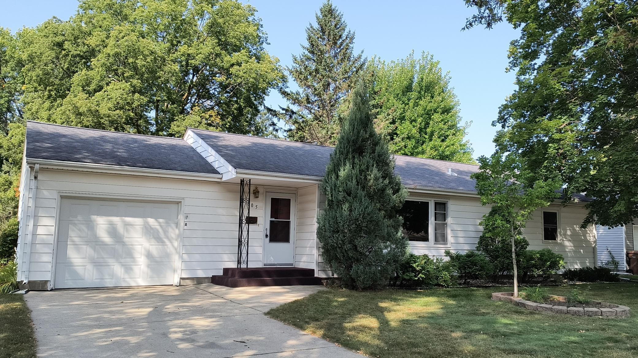 11th St, Montevideo, MN 56265
