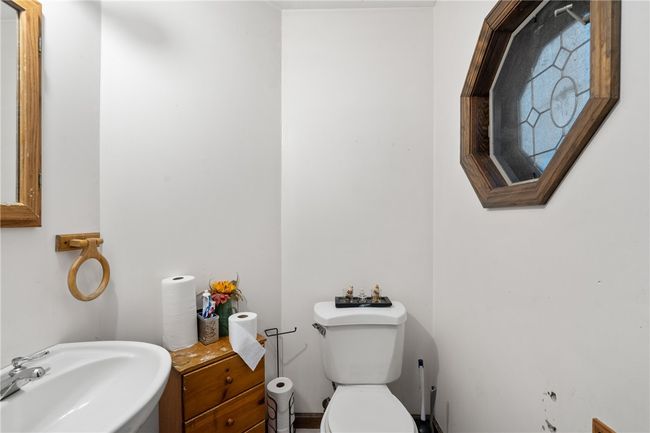324 Linden Ave, House other with 4 bedrooms, 2 bathrooms and null parking in Sharpsburg PA | Image 10