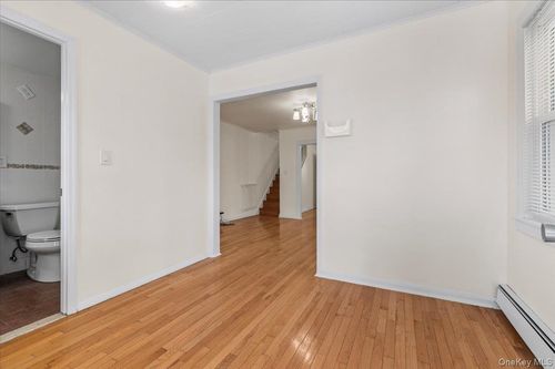 4316 249th St, Little Neck, NY, 11363-1621 | Card Image