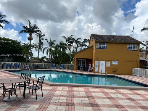 e308-9715 Fontainebleau Blvd, Miami, FL, 33172-6722 | Card Image
