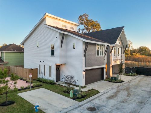 7606 Victory, Houston, TX, 77049 | Card Image