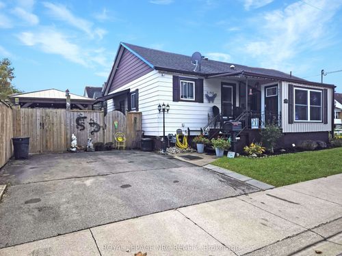 5192 Hamilton St, Niagara Falls, ON, L2E2W3 | Card Image