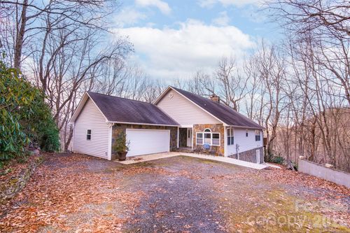 194 Ridgeview Dr, Whittier, NC, 28789-9281 | Card Image