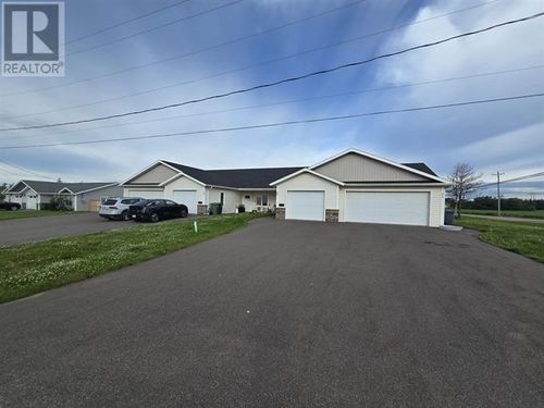 13 Briggs St, Summerside, PE, C1N0L8 | Card Image