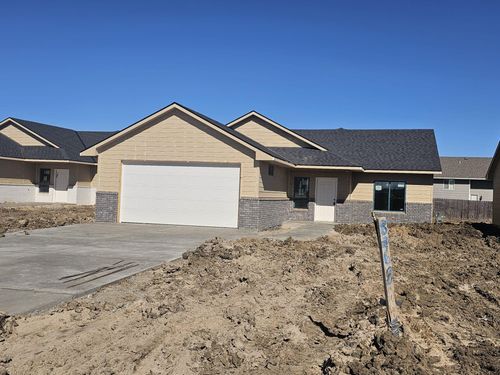 8968 E Forbes Ct, Wichita, KS, 67220 | Card Image