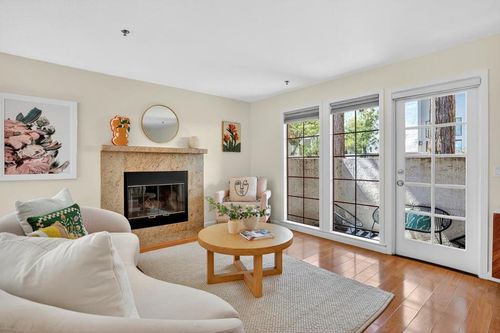 10259 Nile Dr, Cupertino, CA, 95014-2145 | Card Image