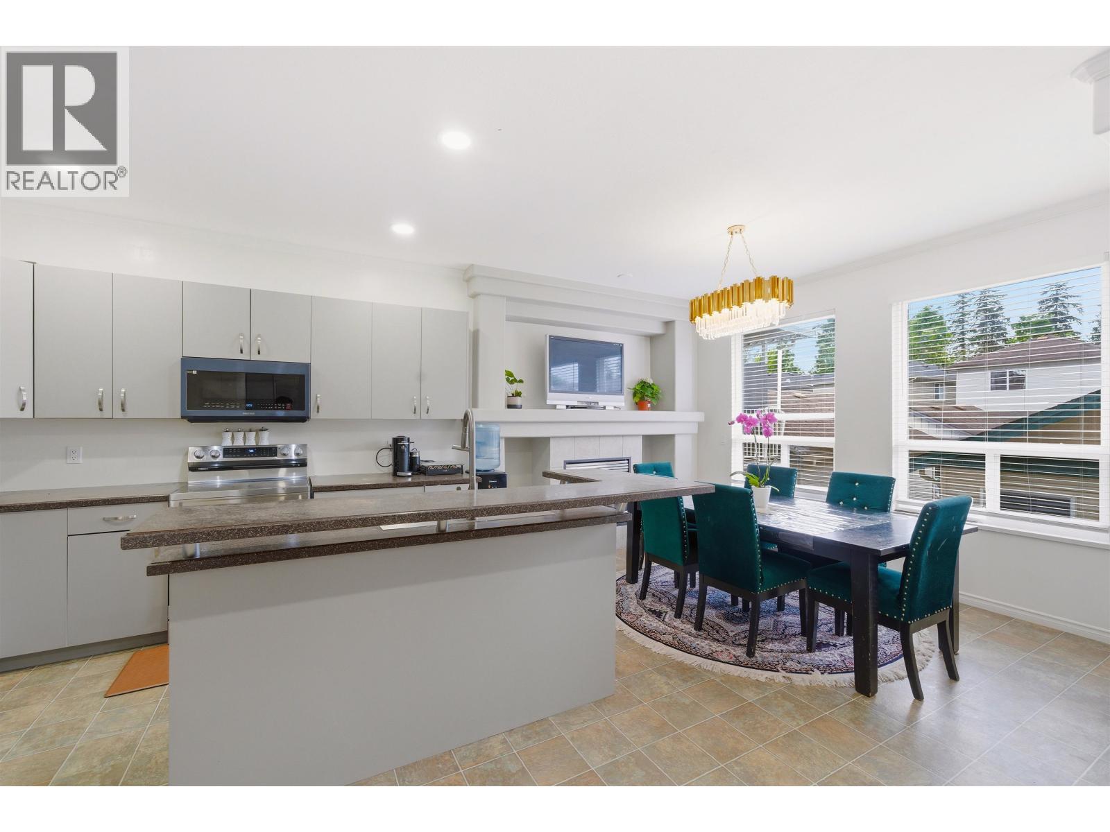 Residential in Maple Ridge 3