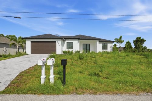 8472 Agate St, Port Charlotte, FL, 33981-3874 | Card Image
