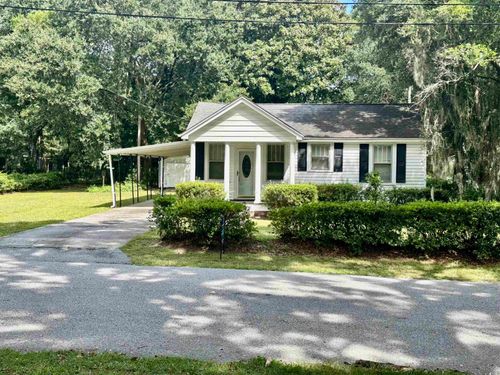 1357 Moss St, Georgetown, SC, 29440-3827 | Card Image