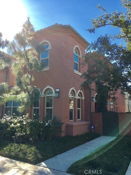 68 Cienega, Irvine, CA, 92618-8802 | Card Image