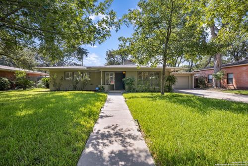 318 Northridge Dr, San Antonio, TX, 78209-2945 | Card Image