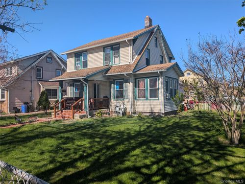 216 Ocean Ave, Freeport, NY, 11520-2134 | Card Image